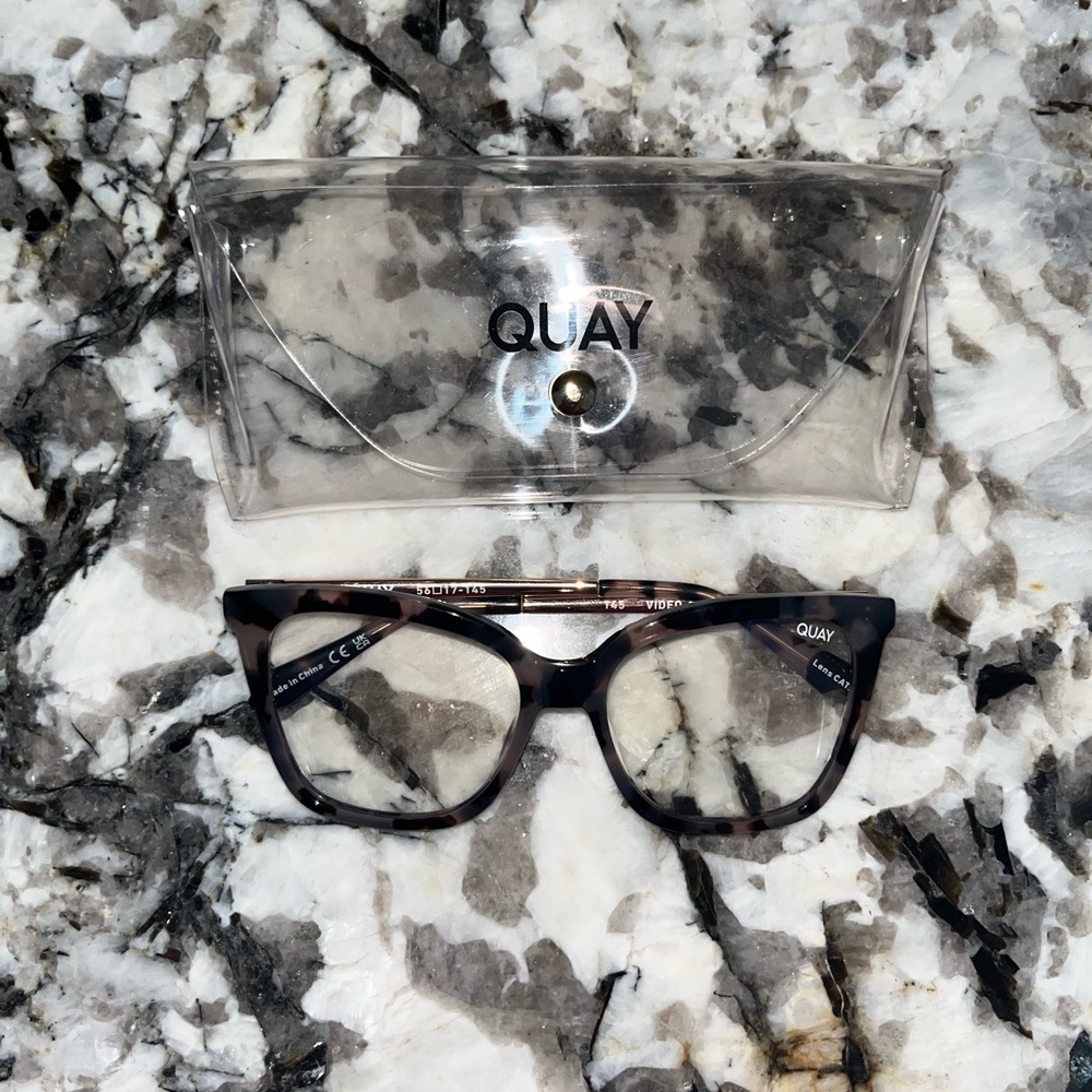 Quay Blue light Glasses “Video on”